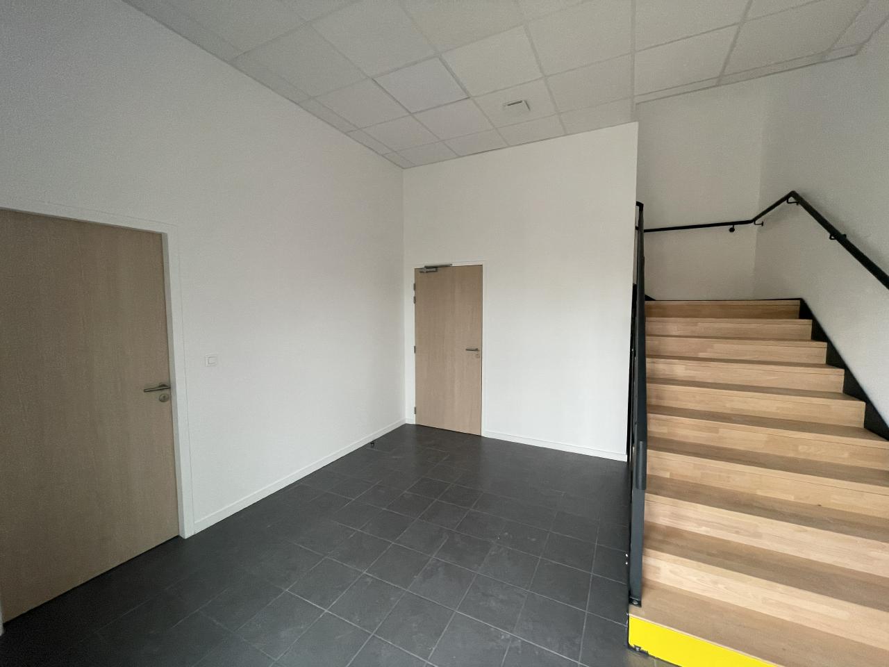 Local d'activité Colombier-Saugnieu 3853m² Location local d'activité Colombier-Saugnieu Rhône OLACT2206439 15